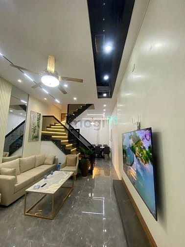 Hình ảnh Nhà đẹp Hoàng Văn Thái - Ô TÔ TRÁNH