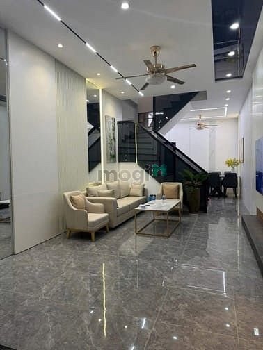 Hình ảnh Nhà đẹp Hoàng Văn Thái - Ô TÔ TRÁNH