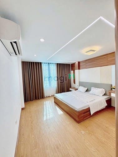 Hình ảnh Nhà đẹp Hoàng Văn Thái - Ô TÔ TRÁNH