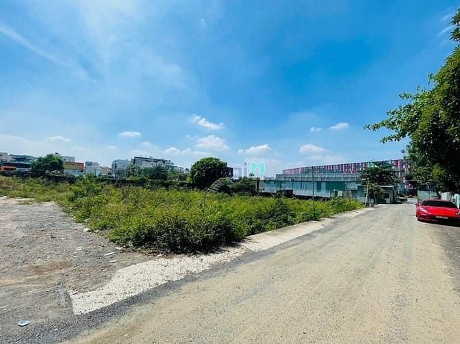 Hình ảnh Cho Thuê Đất Vàng Gần Ga T3 – Sân Bay Tân Sơn Nhất | 5.800m²