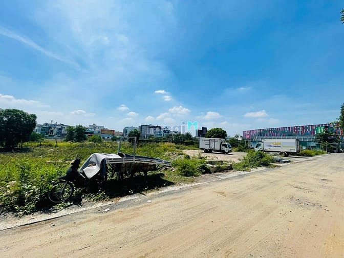 Hình ảnh Cho Thuê Đất Vàng Gần Ga T3 – Sân Bay Tân Sơn Nhất | 5.800m²
