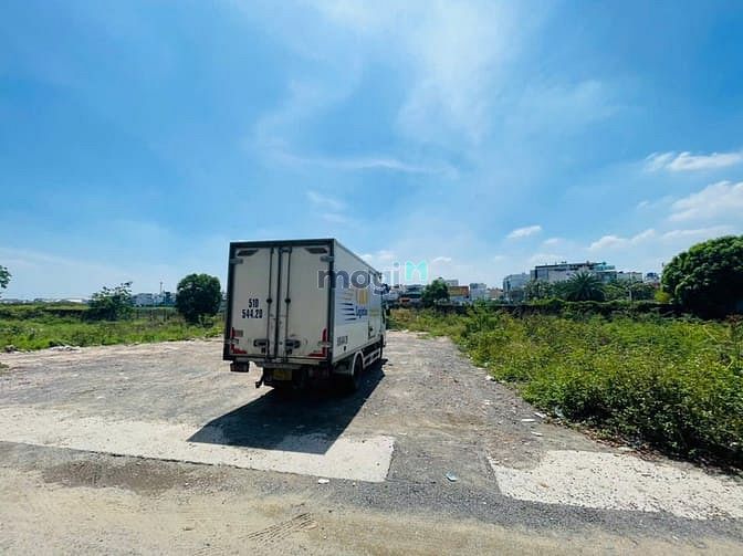 Hình ảnh Cho Thuê Đất Vàng Gần Ga T3 – Sân Bay Tân Sơn Nhất | 5.800m²
