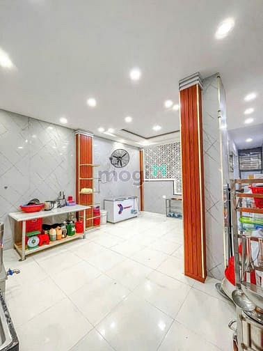 Hình ảnh Bán Nhà PHỞ Ngay Mặt Đường HÀ HUY GIÁP