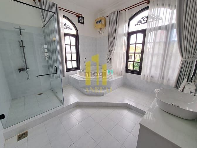 Hình ảnh Biệt Thự Sân Vườn Thảo Điền 480m2 - Có Hồ Bơi - Giá 130 Triệu