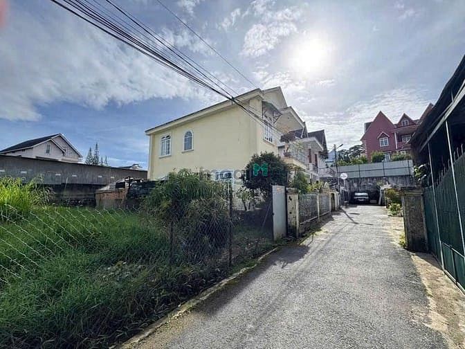 Hình ảnh Bán đất biệt thự 260m giá tốt đường ô tô Trần Quý Cáp trung tâm Đà Lạt