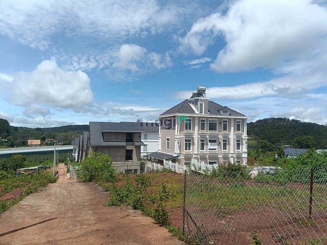 Hình ảnh Bán đất biệt thự nghỉ dưỡng View đẹp đường Măng Lin Langbiang Đà Lạt