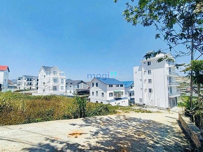 Hình ảnh Bán đất biệt thự đường Trịnh Hoài Đức Đà Lạt cách Hồ Xuân Hương 5km