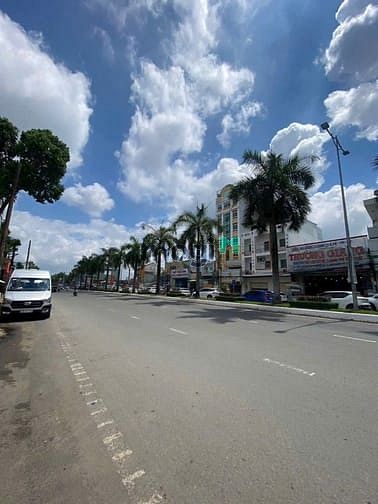 Hình ảnh Hàng hiếm - Đất lớn mặt tiền 3 tháng 2 gần Nguyễn Văn Linh, Cần Thơ