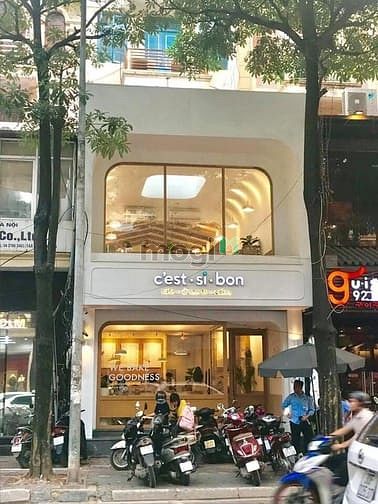 Hình ảnh Cho thuê nhà mặt phố Trung Hòa DT 140m²x4 tầng, MT 6m, Giá:90tr/tháng