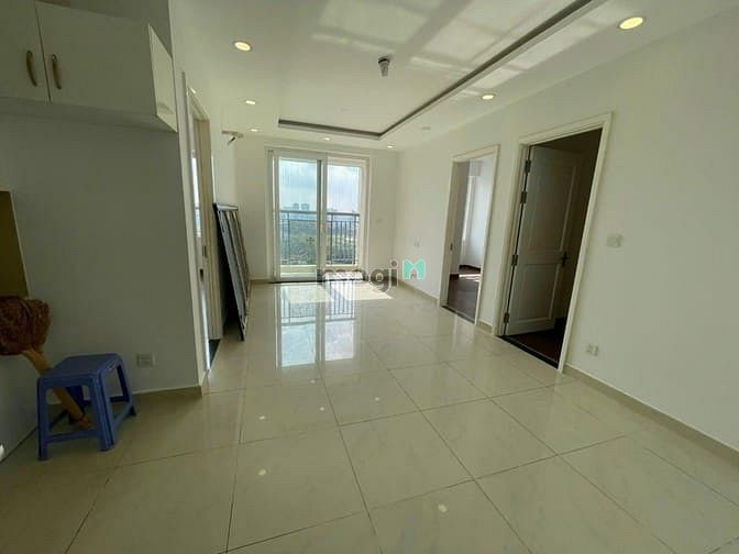 Hình ảnh Căn 2p ngủ, 2wc có NTCB-80m2 Chung cư Âu cơ, chỉ 11tr/th
