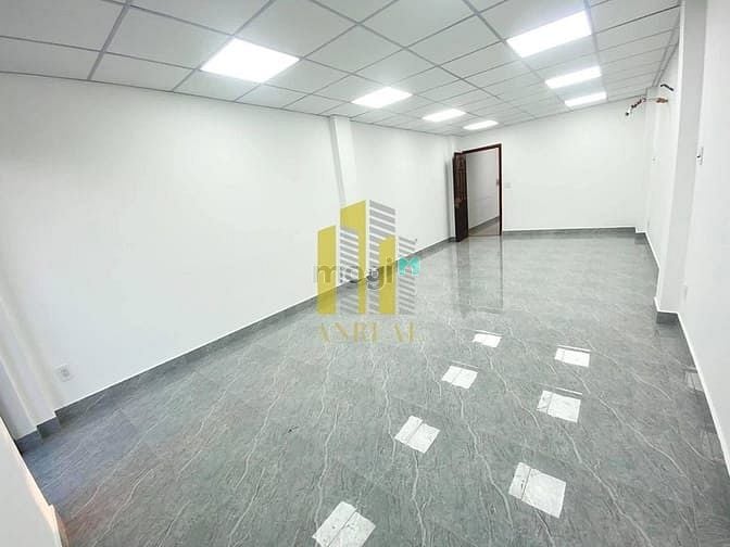 Hình ảnh Cho Thuê Nhà Mặt Tiền Nguyễn Hoàng Hầm 4 Lầu Giá 40 Triệu