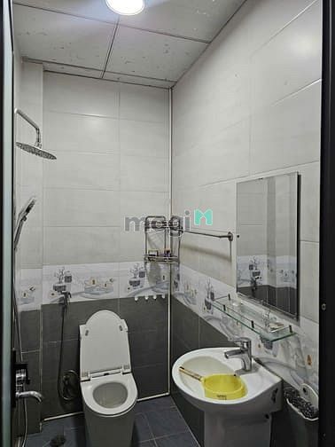 Hình ảnh Nhà 4 tỷ song ngữ Lạc Hồng cấp 4 sân xe hơi 81m2 gồm 2PN sổ riêng