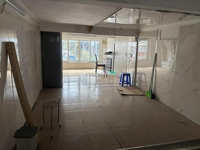 Hình ảnh Tôi cần bán nhà MP Dương Văn Bé, HBT giá 33 tỷ, 59m2, MT khủng, KD tốt