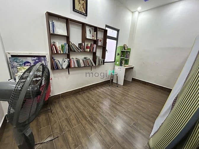 Hình ảnh Nhà đẹp - hẻm 766 Cách Mạng Tháng 8 Tân Bình - Hẻm thông xe tải