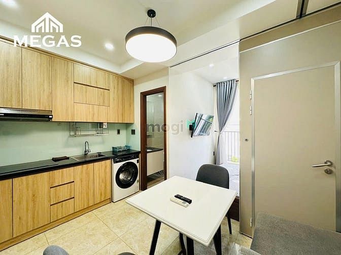 Hình ảnh Căn Hộ Full Nội Thất Cao Cấp _ Ban công, cửa sổ _ Ngay Cầu Tham Lương