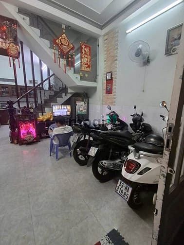 Hình ảnh Giá chỉ 4 tỷ 9, nhà đẹp hẻm 4m 4 Tầng - 4 PN - khu Lê Văn Quới