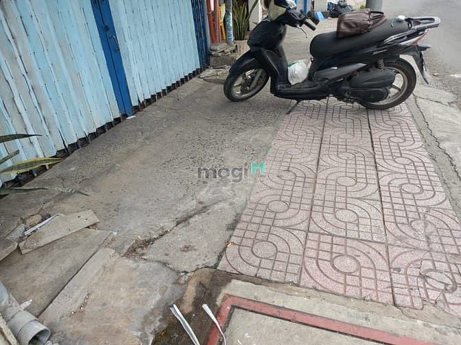 Hình ảnh Cần cho thuê mặt bằng mặt tiền đông người qua lại đường Nơ Trang Long