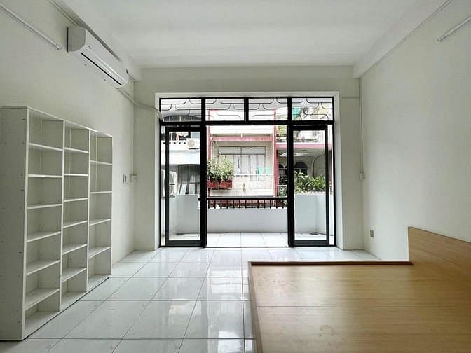 Hình ảnh STUDIO 30m2 tách bếp ban công FULL nội thất QUẬN 10
