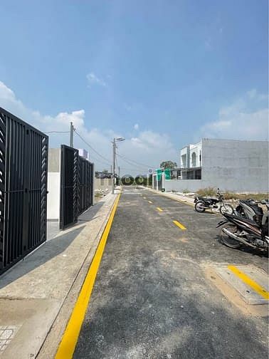 Hình ảnh 1 tỷ 030 TL mạnh ngay chợ Thạnh Phú chạy vào, 5x17,6 full thổ SHR bao
