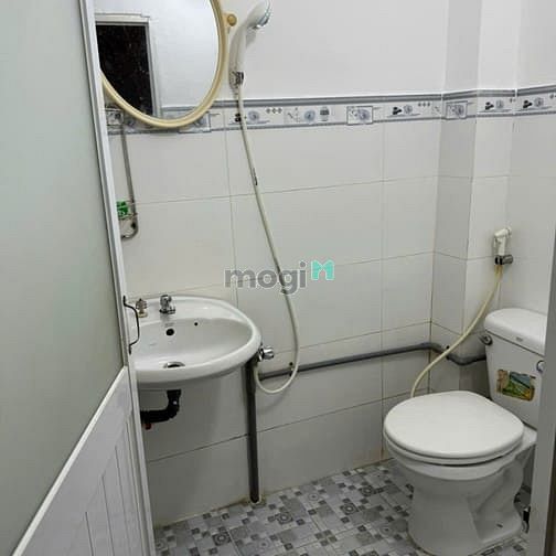 Hình ảnh Chính chủ cho thuê phòng, nhà hẻm xe hơi Lạc Long Quân, Tân Bình