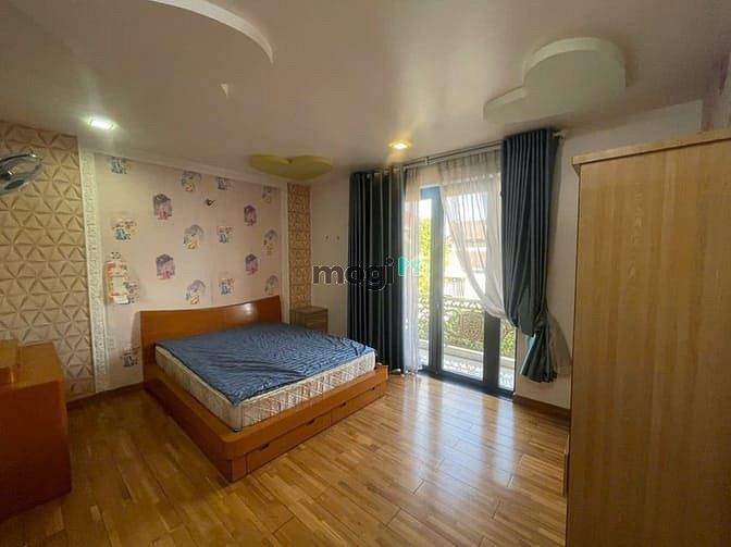 Hình ảnh Biệt Thự Sân Vườn Tân Cổ Điển 10x20m 3 tầng SÁT CV, GẦN ĐS 5 & TÊN LỬA