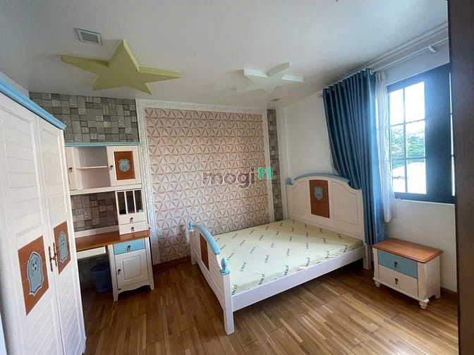Hình ảnh Biệt Thự Sân Vườn Tân Cổ Điển 10x20m 3 tầng SÁT CV, GẦN ĐS 5 & TÊN LỬA