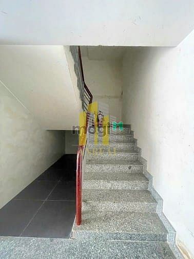 Hình ảnh Tòa Văn Phòng Hầm 4 Lầu Sàn Trống 490m2 Giá 45 Triệu