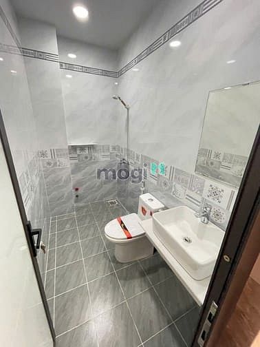 Hình ảnh Bán nhà chính chủ 1/ Hương Lộ 2, Bình Tân: 4mx20m đúc 1 lửng 4 lầu