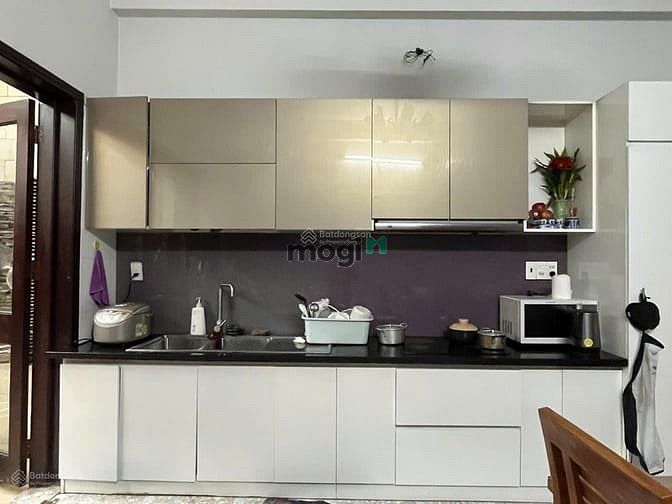 Hình ảnh Cho thuê Biệt thự Hồng Long đường Huỳnh Lan Khanh, P.2, Quận Tân Bình