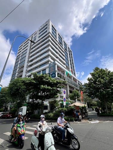 Hình ảnh Cho thuê tòa nhà MT Nguyễn Tri Phương DT > 2000m2 đối diện ĐH Kinh Tế