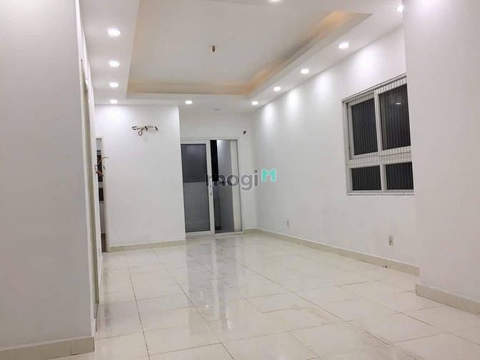 Hình ảnh Bàu Cát 2 -Block M cho thuê căn 2p ngủ giá 10tr5/th