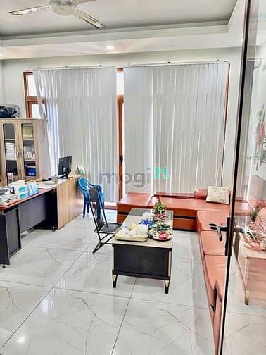 Hình ảnh Nhà đẹp gần Etwon cộng hòa - Tân bình