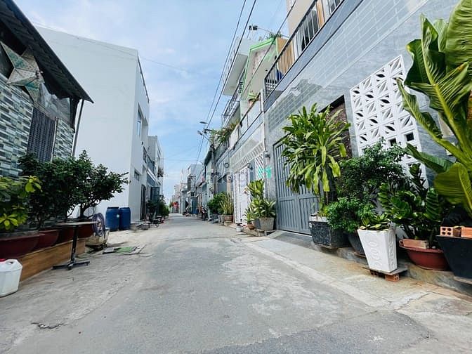 Hình ảnh P. Bình Chiểu, KPL , dân trí cao, HXH 8m 52m2 3T bán gấp chỉ 4.3 tỷ .