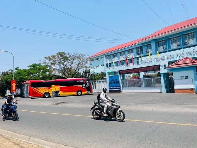 Hình ảnh P. Linh Trung, đi bộ ra metro KPL F0 59m2 full thổ cư chỉ 4.4 tỷ.