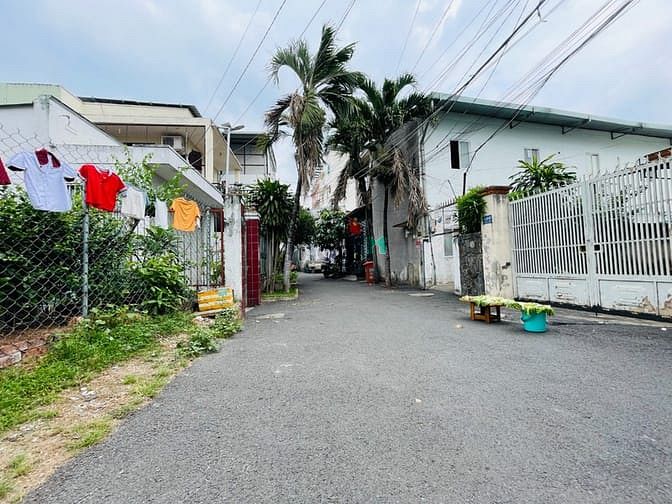 Hình ảnh P. Linh Xuân nhà HXT quqy đầu 125m2 rộng 5m KQH chỉ 5.7 tỷ ~ 45tr m2.