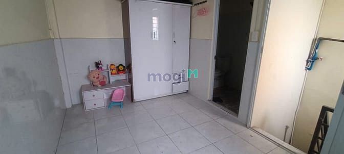 Hình ảnh Cần cho thuê nhà 1 trệt 1 gác 1 lầu hẻm xe hơi Nguyễn Văn Thương (D1)