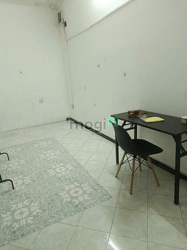 Hình ảnh Cho thuê phòng mặt tiền 188 Đinh Bộ Lĩnh, 17m2, đủ nội thất cơ bản, 2,