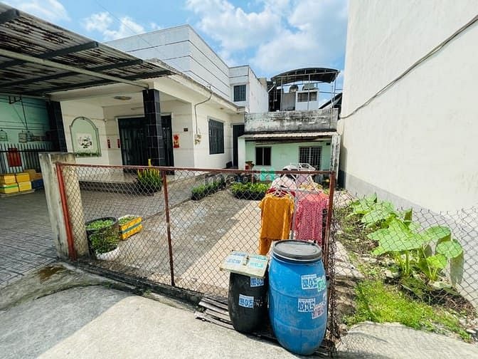 Hình ảnh P. Linh Xuân, nhà HXT 123m2 rộng 5.4m, gần PVĐ, bán gấp chỉ 5.5 tỷ.
