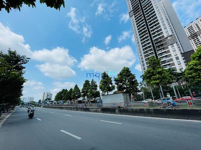 Hình ảnh P. Linh Xuân, nhà HXT 123m2 rộng 5.4m, gần PVĐ, bán gấp chỉ 5.5 tỷ.