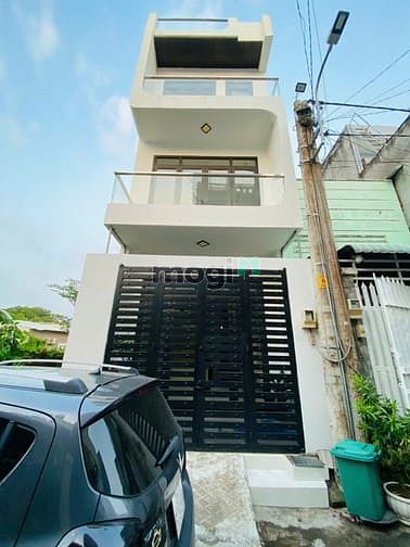 Hình ảnh Bán Nhà 1 Trệt 2 Lầu, Sân Thượng, Đường Nguyễn Xiển, Long Thạnh Mỹ