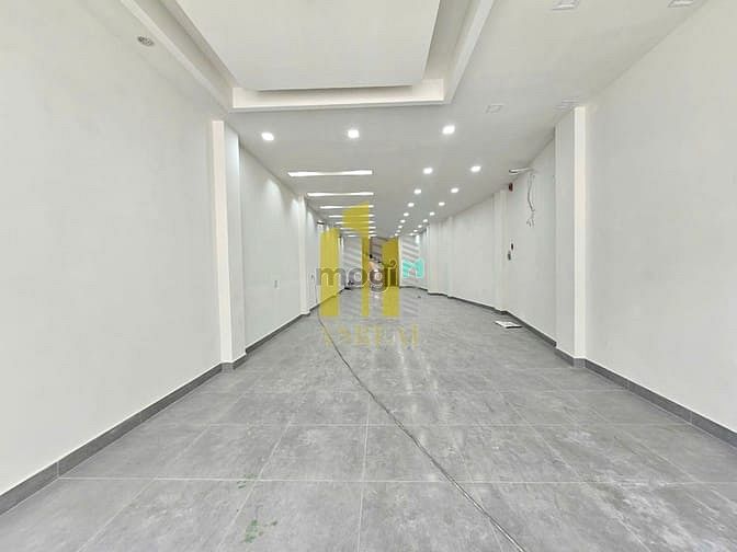 Hình ảnh Cho Thuê Tòa Văn Phòng Thảo Điền - Hầm 4 Lầu Thang Máy, Sàn Trống