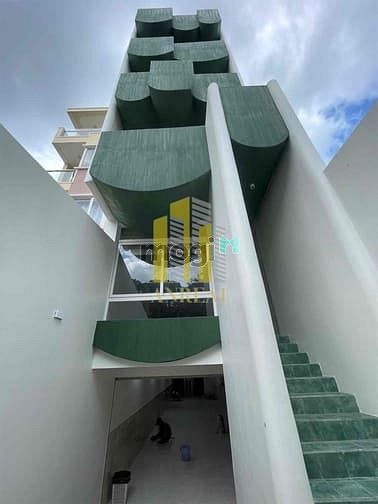 Hình ảnh Cho Thuê Tòa Văn Phòng Thảo Điền - Hầm 4 Lầu Thang Máy, Sàn Trống