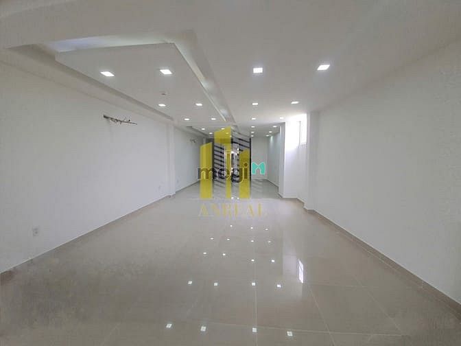 Hình ảnh Cho Thuê Tòa Văn Phòng Thảo Điền - Hầm 4 Lầu Thang Máy, Sàn Trống