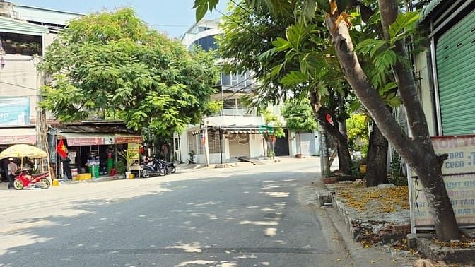 Hình ảnh Bán lô góc 2 mặt tiền đường số 8 lò lu, P trường thạnh,tp thủ đức