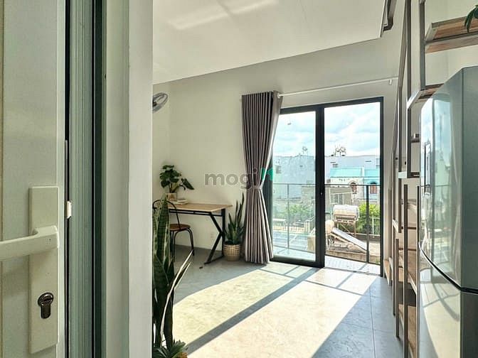 Hình ảnh Phòng gác có ban công riêng mới xây gần Làng Đại Học, Vinhome quận 9
