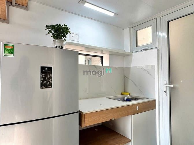 Hình ảnh Phòng gác có ban công riêng mới xây gần Làng Đại Học, Vinhome quận 9