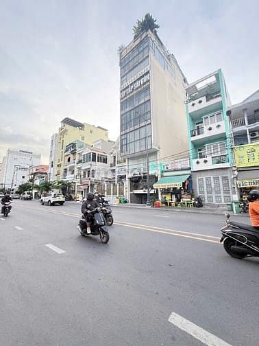 Hình ảnh Bán nhà MT Hoàng Hoa Thám- Ngay CỔng GA T3 Sân Bay TSN- DT 3.8x16