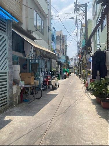 Hình ảnh Bán CHDV CMT8 Q10 ; 10-11 phòng ; thang máy ; dòng tiền 70tr,Giá 18Ty