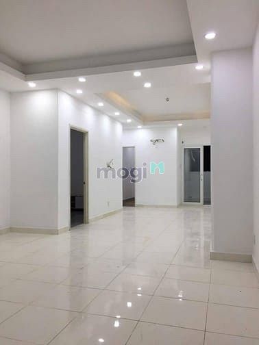 Hình ảnh Căn 3p ngủ, rộng 110m2-Chung cư Miếu Nổi giá 15tr/th