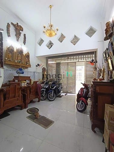 Hình ảnh Nhà ngay khu Cư xá tự do - Tân BÌnh - xe hơi vào nhà